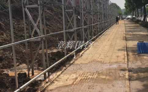 金屬圍擋是否需要工程師進行評估和設計? 金屬圍擋是否需要工程師進行評估和設計?