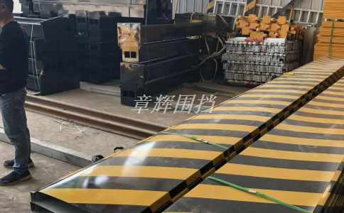 金屬圍擋在道路和交通建設中的作用是什么? 金屬圍擋在道路和交通建設中的作用是什么?