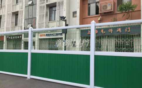 金屬圍擋在道路和交通建設中的作用是什么? 金屬圍擋在道路和交通建設中的作用是什么?